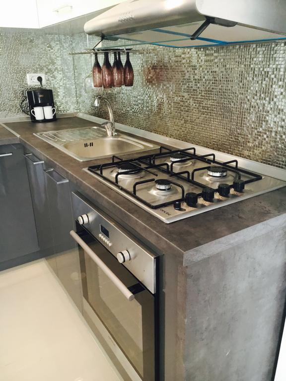 Ely Residence 마마이아 외부 사진